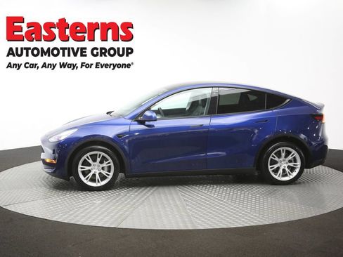 Used 2021 Tesla Model Y Long Range AWD/4WD image 55