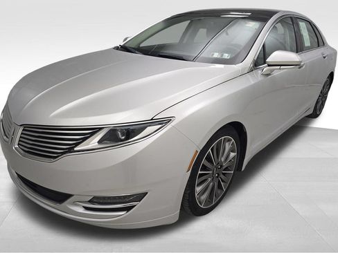 Used 2015 Lincoln MKZ Hybrid w/ Equipment Group 202A Reserve FWD image 5