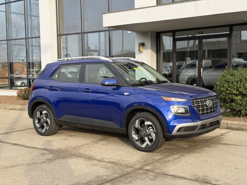 New 2026 Hyundai Venue SEL image 2