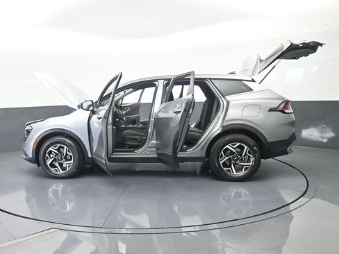 Used 2024 Kia Sportage LX AWD/4WD image 73