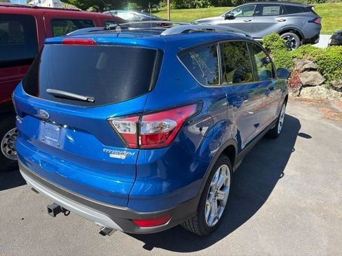 Used 2017 Ford Escape Titanium w/ Equipment Group 301A AWD/4WD image 3