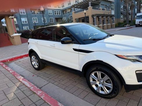 Used 2017 Land Rover Range Rover Evoque SE Premium AWD/4WD image 30
