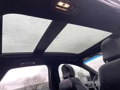 Used 2019 Ford Edge ST w/ Cold Weather Package image 21