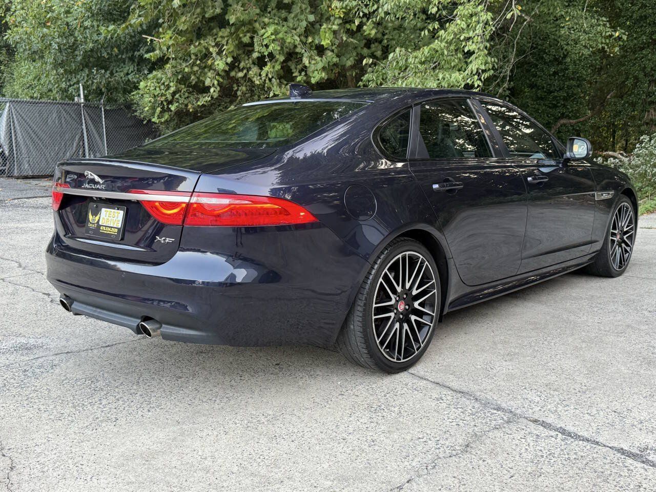 Used 2018 Jaguar XF R-Sport AWD/4WD image 11