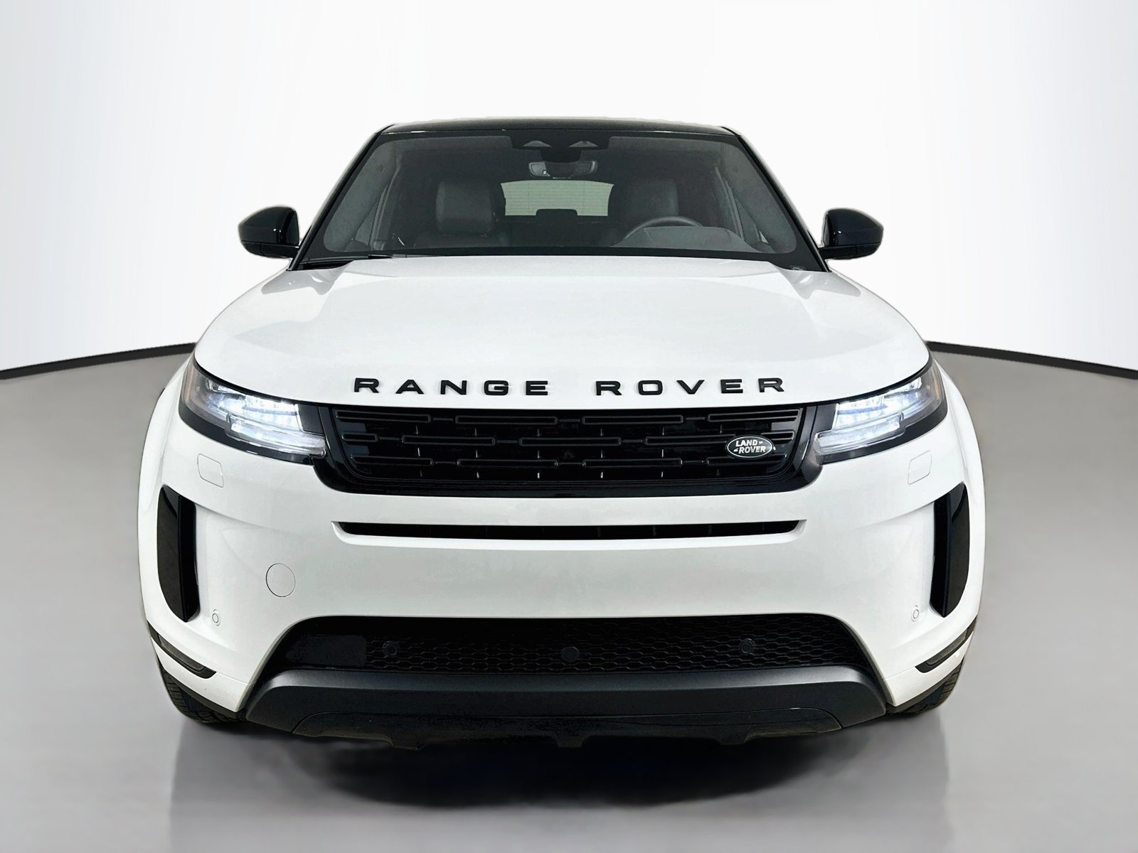Used 2026 Land Rover Range Rover Evoque S AWD/4WD image 2