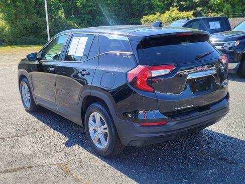 Used 2024 GMC Terrain SLE FWD image 5