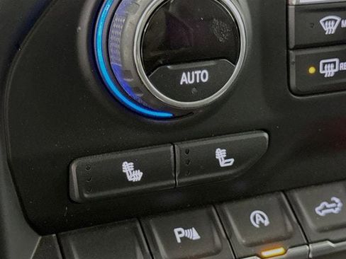 Used 2020 Chevrolet Silverado 1500 LT Trail Boss image 23