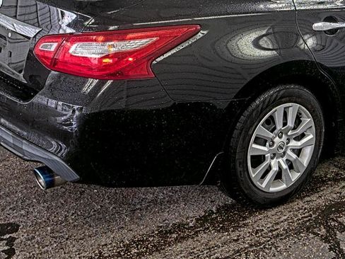 Used 2016 Nissan Altima 2.5 S w/ Power Driver Seat Package FWD image 18