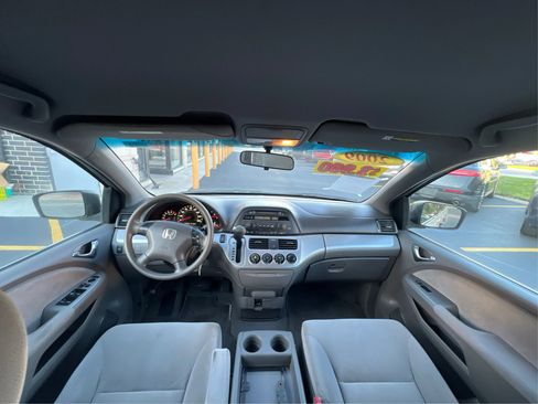 Used 2009 Honda Odyssey LX image 25
