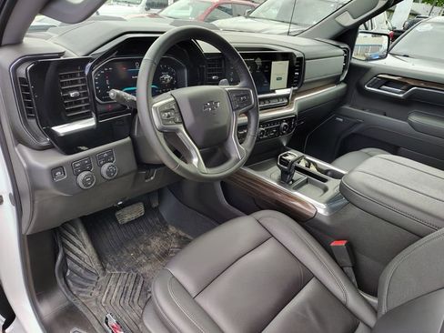 Used 2026 Chevrolet Silverado 1500 LT Trail Boss AWD/4WD image 11
