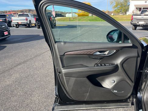 Used 2021 Buick Envision Avenir w/ Technology Package II image 10