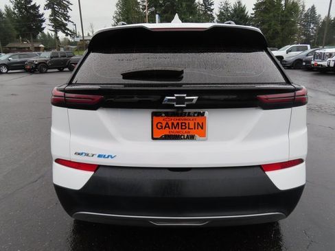 Used 2023 Chevrolet Bolt EUV LT image 7
