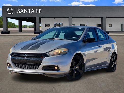 Used 2016 Dodge Dart SXT image 1
