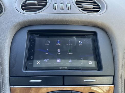 Used 2008 Mercedes-Benz SL 550 image 8