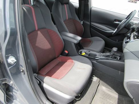 Used 2023 Toyota Corolla SE w/ Carpet Mat Package (TMS) FWD image 19