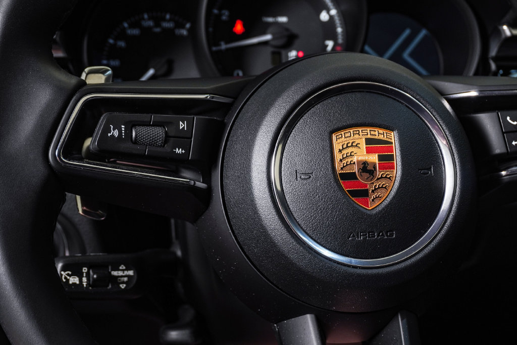 Certified 2026 Porsche Macan AWD/4WD image 20