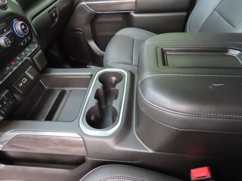 Used 2021 Chevrolet Silverado 2500 LTZ AWD/4WD image 22