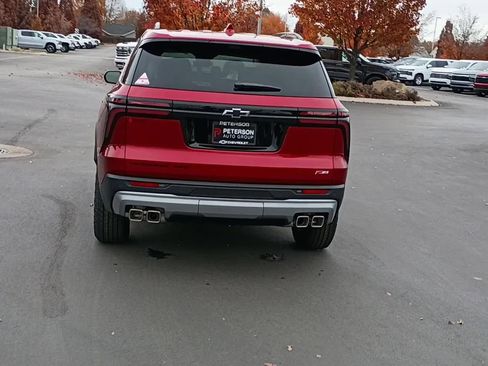 New 2026 Chevrolet Traverse Z71 w/ Driver Confidence Package image 8