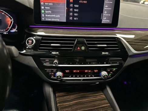 Used 2022 BMW 540i xDrive w/ M Sport Package AWD/4WD image 26