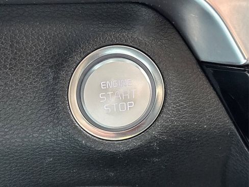 Used 2022 Kia Telluride SX w/ SX Prestige Package image 33