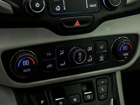 Used 2019 GMC Terrain Denali w/ Advanced Safety Package image 25