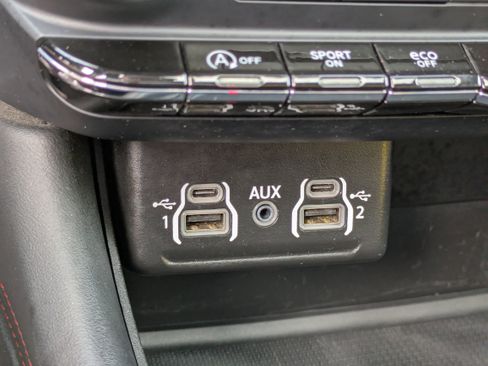 Used 2023 Dodge Durango GT image 33