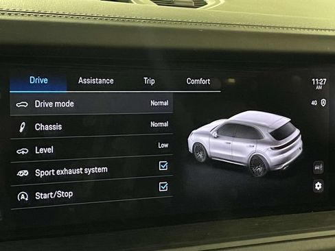 Certified 2025 Porsche Cayenne GTS AWD/4WD image 31