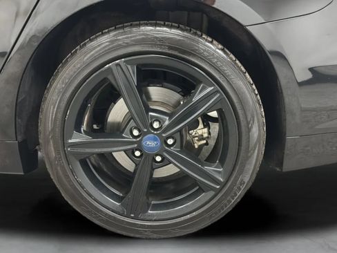 Used 2016 Ford Fusion SE FWD image 31