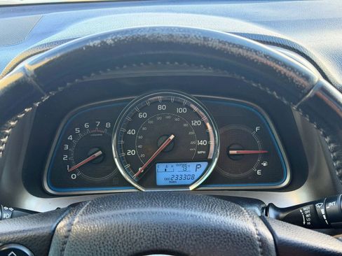 Used 2014 Toyota RAV4 Limited w/ Technology Package image 33