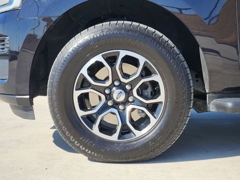 Used 2024 Ford Expedition XLT AWD/4WD image 11
