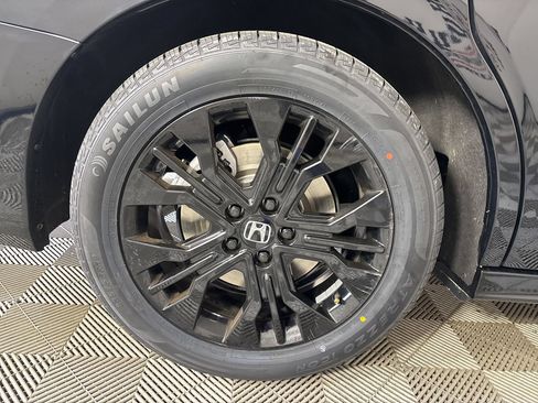 Used 2025 Honda Odyssey Sport-L image 31