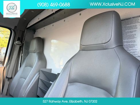 Used 2015 Ford E-350 and Econoline 350 Super Duty image 10