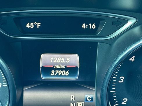 Used 2019 Mercedes-Benz GLA 250 GLA 250 image 4