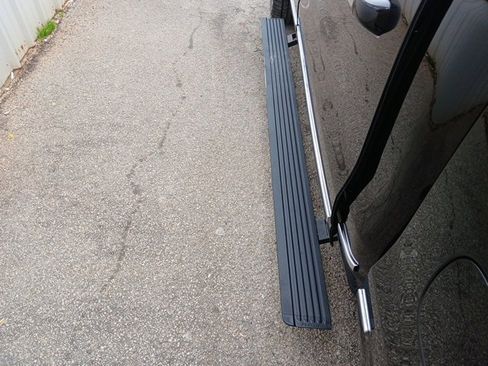 Used 2019 RAM 1500 Limited image 9