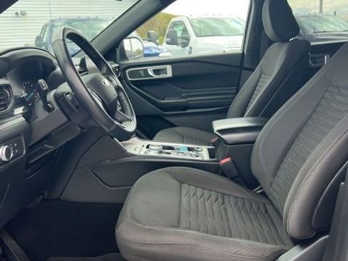 Used 2020 Ford Explorer XLT w/ Comfort Package AWD/4WD image 29