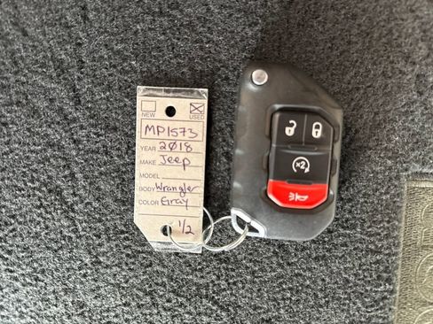 Used 2018 Jeep Wrangler Unlimited Sahara image 29