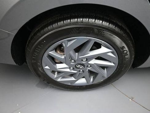 Certified 2024 Hyundai Elantra SEL FWD image 12