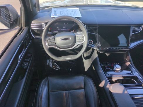 Used 2022 Jeep Wagoneer Series I w/ Premium Group I image 18