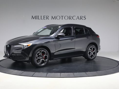 Used 2023 Alfa Romeo Stelvio Veloce AWD/4WD image 1