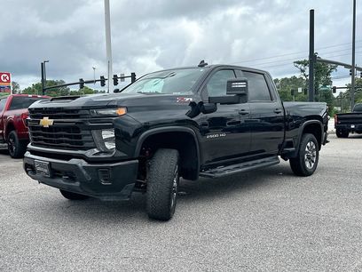 Used 2024 Chevrolet Silverado 2500 Custom w/ Custom Value Package
