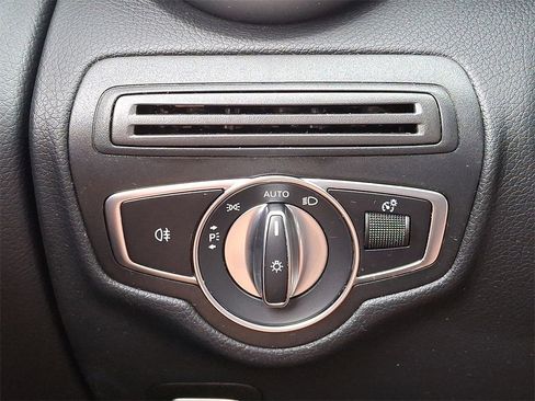 Used 2020 Mercedes-Benz GLC 43 AMG 4MATIC image 24