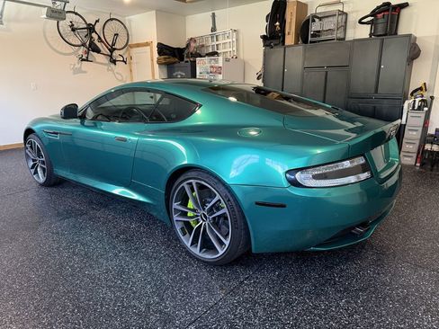 Used 2015 Aston Martin DB9 Coupe image 2