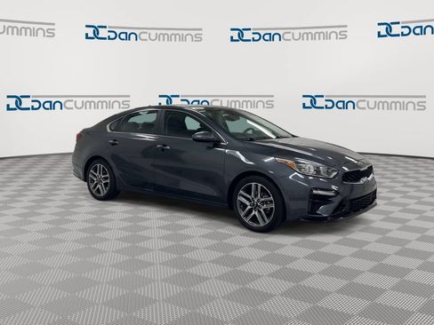 Used 2021 Kia Forte EX FWD image 2