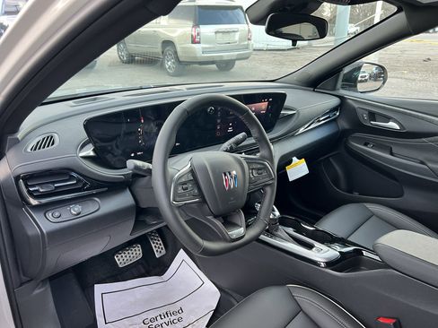 New 2026 Buick Envista Sport Touring image 9