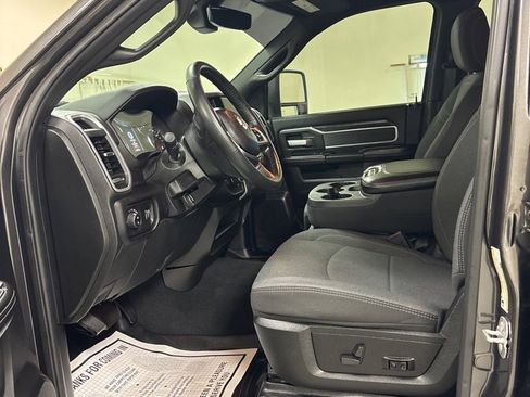 Used 2023 RAM 2500 Big Horn w/ Level 1 Equipment Group image 10