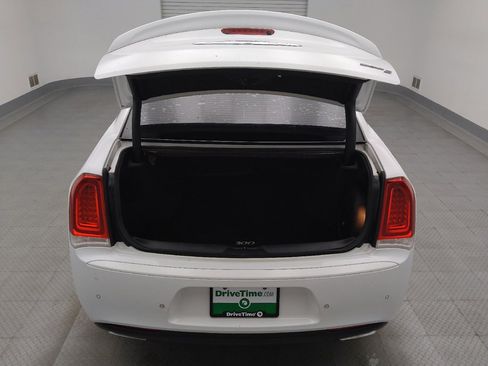 Used 2015 Chrysler 300 S w/ 300S Premium Group RWD image 29