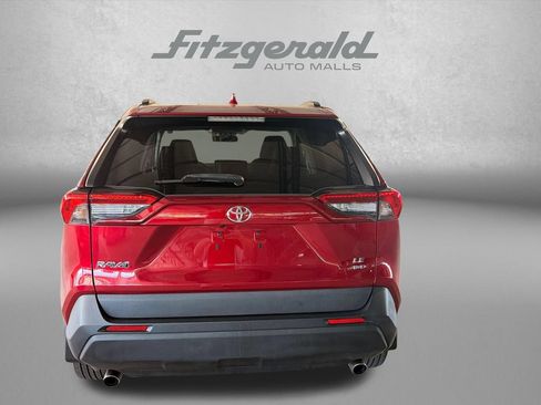 Used 2021 Toyota RAV4 LE AWD/4WD image 6