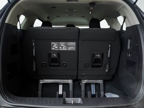 New 2026 Kia Carnival LXS image 8