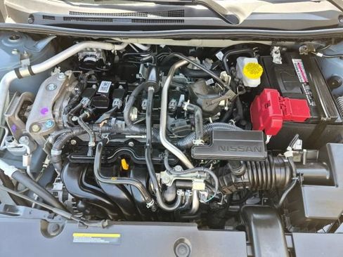 Used 2025 Nissan Sentra SV FWD image 30