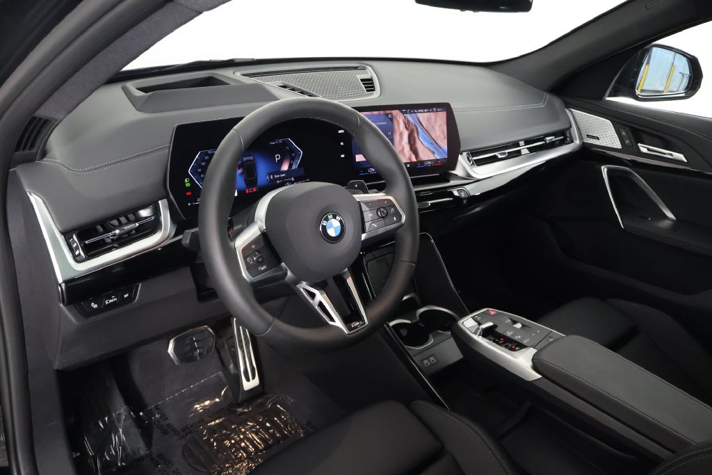 Used 2025 BMW X2 xDrive28i w/ Technology Package AWD/4WD image 7